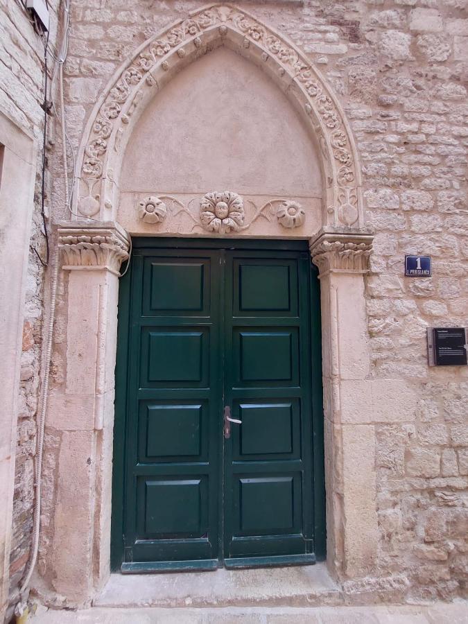 Central Palace Apartment Šibenik Dış mekan fotoğraf